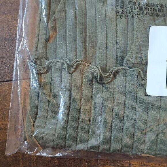 Old Navy Fitted Cropped Rib-Knit Cami Top For Women - Picture 6 of 6